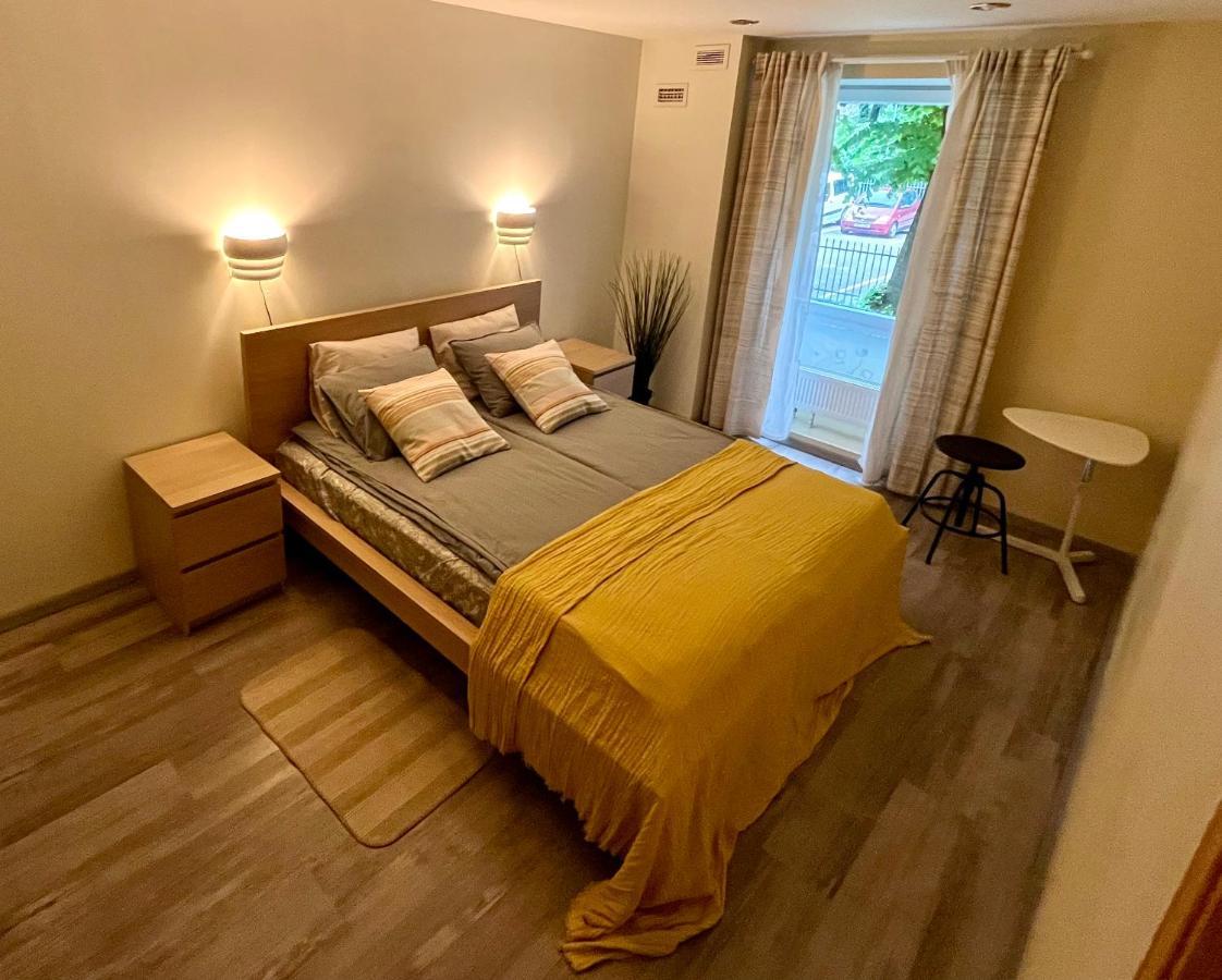 Cozy Vibes Like Home It Is Quiet Apartment With Three Bedrooms リガ エクステリア 写真