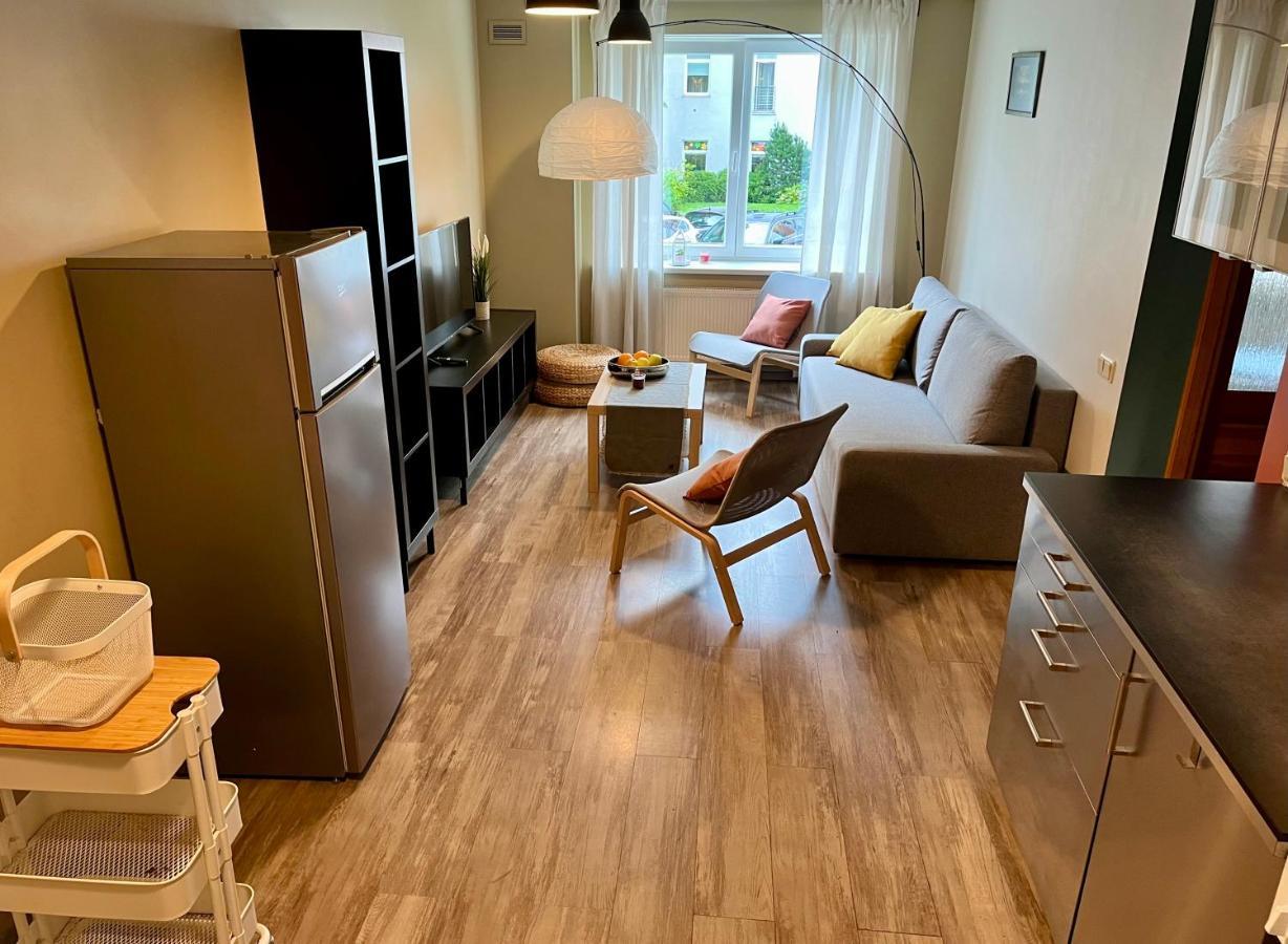 Cozy Vibes Like Home It Is Quiet Apartment With Three Bedrooms リガ エクステリア 写真