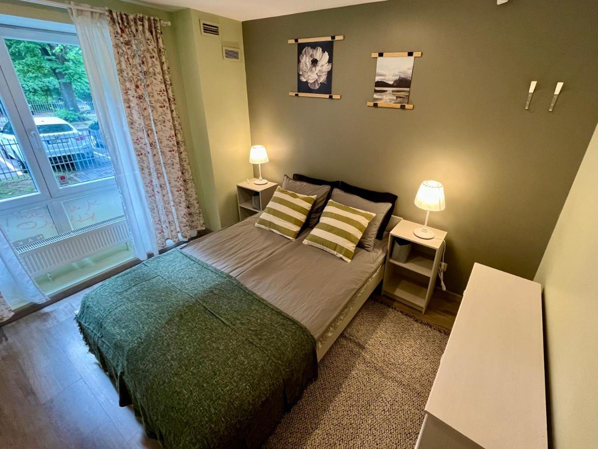 Cozy Vibes Like Home It Is Quiet Apartment With Three Bedrooms リガ エクステリア 写真